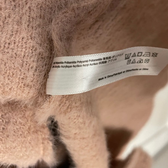 Anthropologie Falling Snow Eyelash Ruffled Turtleneck Poncho Dusty Pink OS - Picture 4 of 6